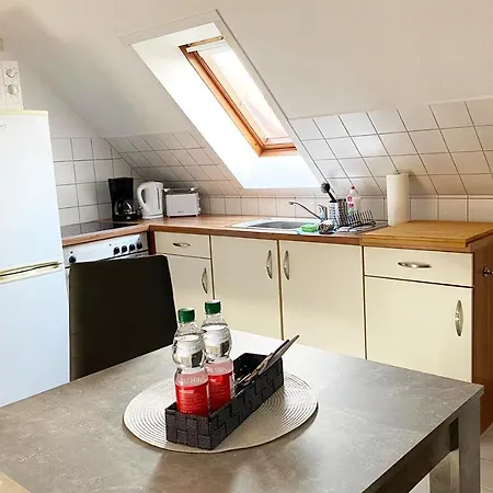 Schoenes 1 Mit Dachterrasse